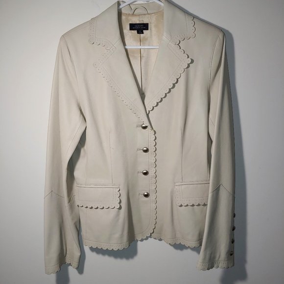 Tahari 100% Leather Blazer/Jacket Scalloped Trim Size 10 Cream - Picture 1 of 13